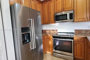 5869 Hampton Hills Blvd, Tamarac, FL 33321 - Photo 6