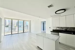 92 SW 3rd St, Miami, FL 33130 - Photo 1