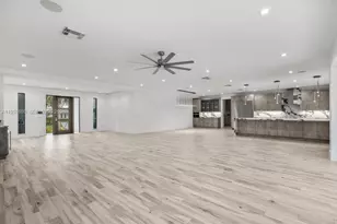 3800 Crayton Rd, Naples, FL 34103 - Photo 16