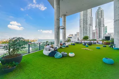 398 NE 5th St #2407, Miami, FL 33132 - Photo 18