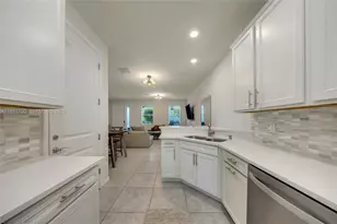 5110 Eucalyptus Dr, Hollywood, FL 33021 - Photo 14