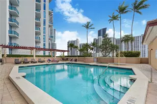 17555 Atlantic Blvd, Sunny Isles Beach, FL 33160 - Photo 14