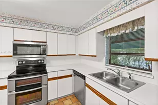 736 Alhambra Cir, Coral Gables, FL 33134 - Photo 18