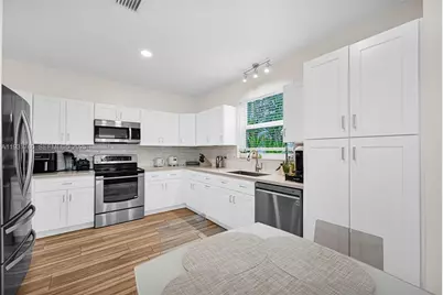 1420 Weeping Willow Way, Hollywood, FL 33019 - Photo 18