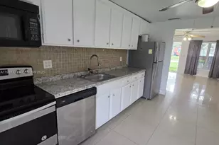 5911 N Farragut Dr, Hollywood, FL 33021 - Photo 2