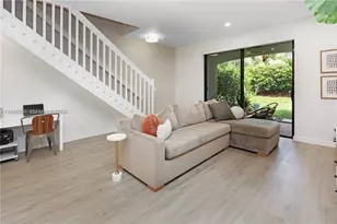 4333 Vineyard Cir, Weston, FL 33332 - Photo 16