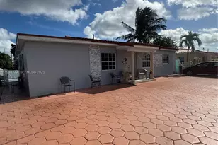 4841 W 2nd Ln, Hialeah, FL 33012 - Photo 2