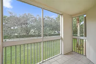 9901 Westview Dr, Coral Springs, FL 33076 - Photo 32
