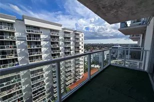 5085 NW 7th St, Miami, FL 33126 - Photo 14