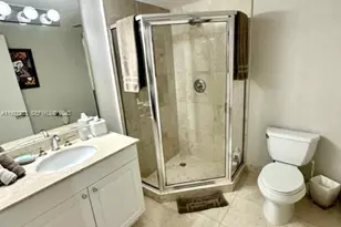 20201 E Country Club Dr, Aventura, FL 33180 - Photo 50