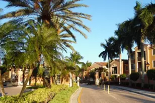 8070 N Nob Hill Rd, Tamarac, FL 33321 - Photo 28