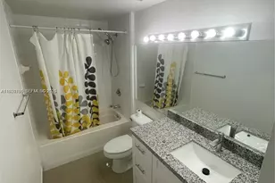 8070 N Nob Hill Rd, Tamarac, FL 33321 - Photo 12