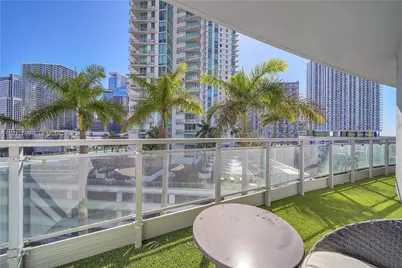 90 SW 3rd St #1213, Miami, FL 33130 - Photo 12