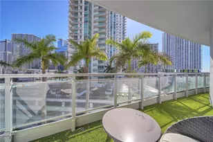90 SW 3rd St, Miami, FL 33130 - Photo 12