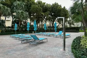 19501 W Country Club Dr, Aventura, FL 33180 - Photo 16