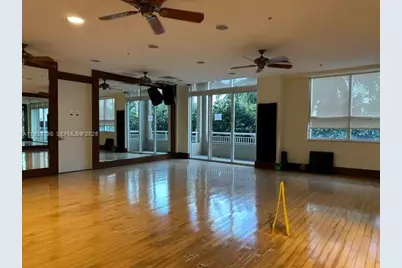 19501 W Country Club Dr #406, Aventura, FL 33180 - Photo 24