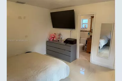 10840 Westwood Lake Dr #0, Miami, FL 33165 - Photo 12