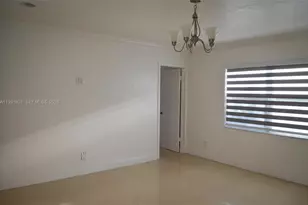 10840 Westwood Lake Dr, Miami, FL 33165 - Photo 6