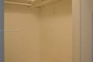 10840 Westwood Lake Dr, Miami, FL 33165 - Photo 18