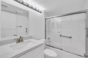 1009 Guildford A, Boca Raton, FL 33434 - Photo 24