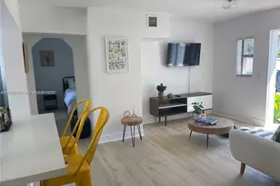 1560 NE 145th St, Miami, FL 33161 - Photo 6