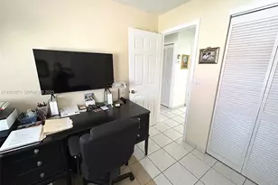 606 SE Trafalgar Ct, Dania Beach, FL 33004 - Photo 38