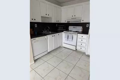 720 Burgundy O #720, Delray Beach, FL 33484 - Photo 4