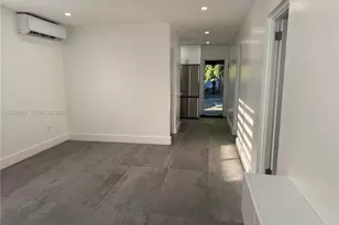 731 E 19th St, Hialeah, FL 33013 - Photo 2