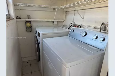 731 E 19th St, Hialeah, FL 33013 - Photo 12