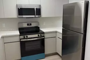 7835 W 30th Ct, Hialeah, FL 33018 - Photo 4