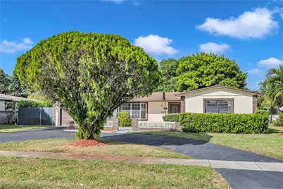 4751 NW 5th Ct, Plantation, FL 33317 - Photo 2