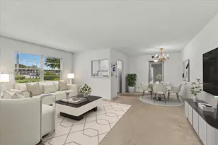 349 Oakridge T, Deerfield Beach, FL 33442 - Photo 4
