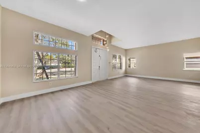 17062 NW 16th St, Pembroke Pines, FL 33028 - Photo 6