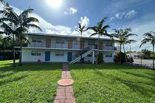 215 W Blue Heron Blvd, Riviera Beach, FL 33404 - Photo 6