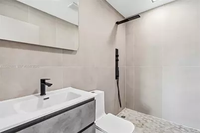 251 SW 9th Ave, Hallandale Beach, FL 33009 - Photo 24