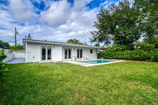 251 SW 9th Ave, Hallandale Beach, FL 33009 - Photo 36