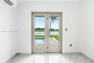 251 SW 9th Ave, Hallandale Beach, FL 33009 - Photo 28