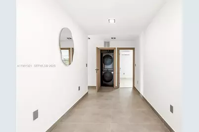 251 SW 9th Ave, Hallandale Beach, FL 33009 - Photo 12