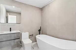 251 SW 9th Ave, Hallandale Beach, FL 33009 - Photo 26