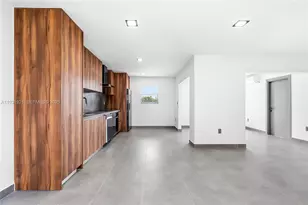 251 SW 9th Ave, Hallandale Beach, FL 33009 - Photo 8