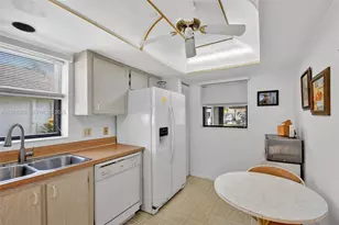 6310 Tall Cypress Cir, Greenacres, FL 33463 - Photo 14