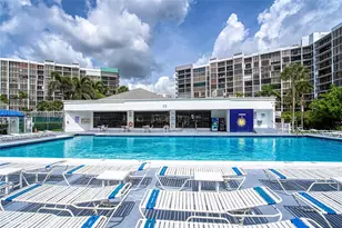 400 Leslie Dr, Hallandale Beach, FL 33009 - Photo 30