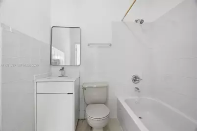 465 NE 165th St #2, Miami, FL 33162 - Photo 2