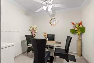 1655 W 44th Pl, Hialeah, FL 33012 - Photo 6