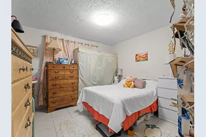 1655 W 44th Pl #448, Hialeah, FL 33012 - Photo 14