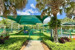 388 Carrington Dr, Weston, FL 33326 - Photo 28