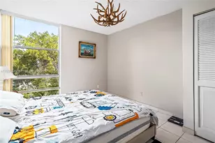 210 172nd St, Sunny Isles Beach, FL 33160 - Photo 14