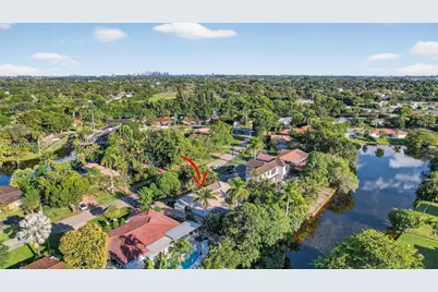 1051 W Tropical Way, Plantation, FL 33317 - Photo 46