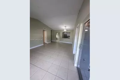 471 NE 210th Cir Ter #204-14, Miami, FL 33179 - Photo 1