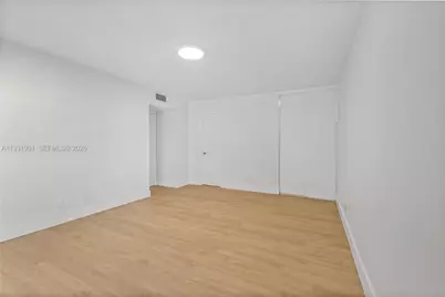 455 S Pine Island Rd #307C, Plantation, FL 33324 - Photo 12